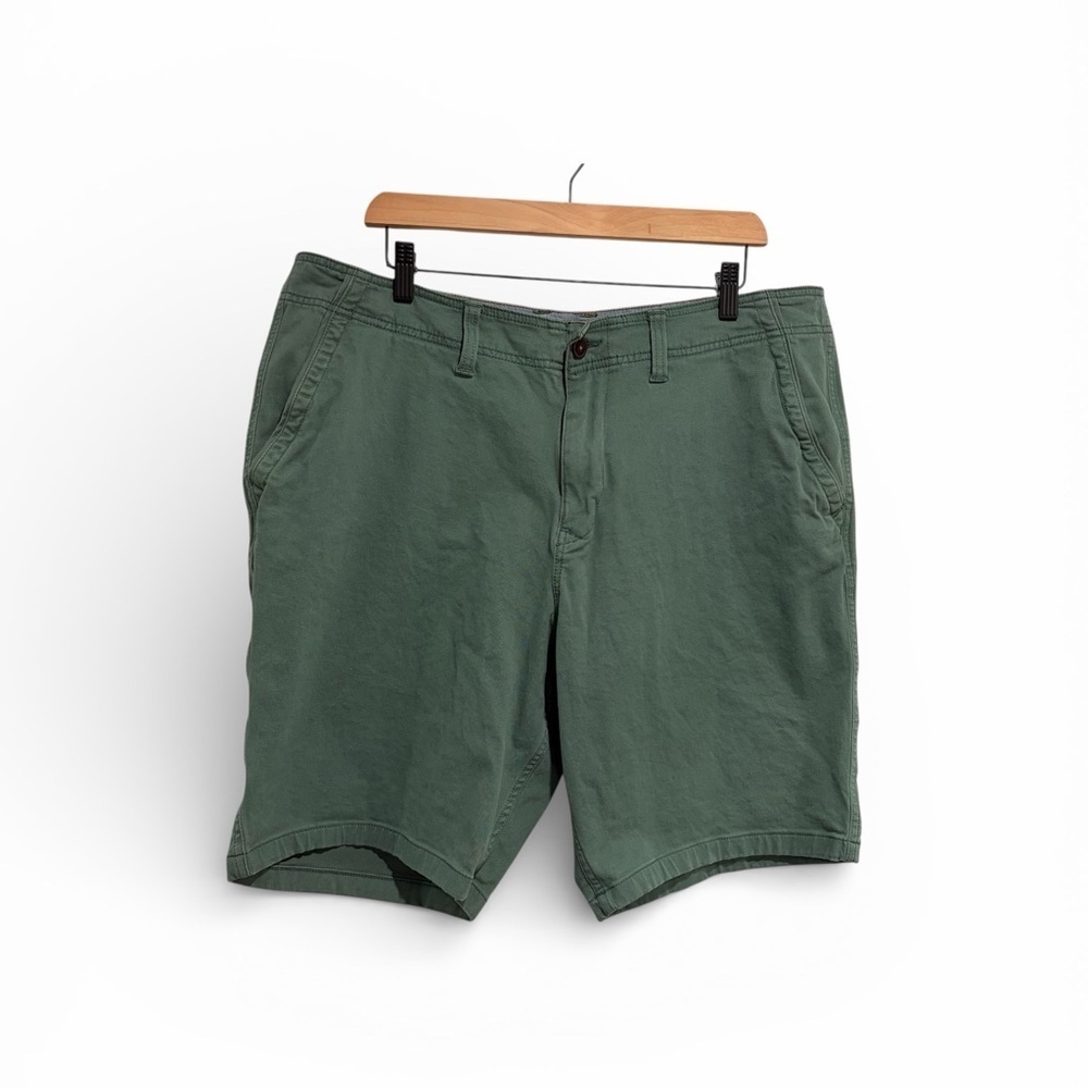 2/$25 Lucky Brand Men's Green Chino Shorts Saturday Stretch Size 38